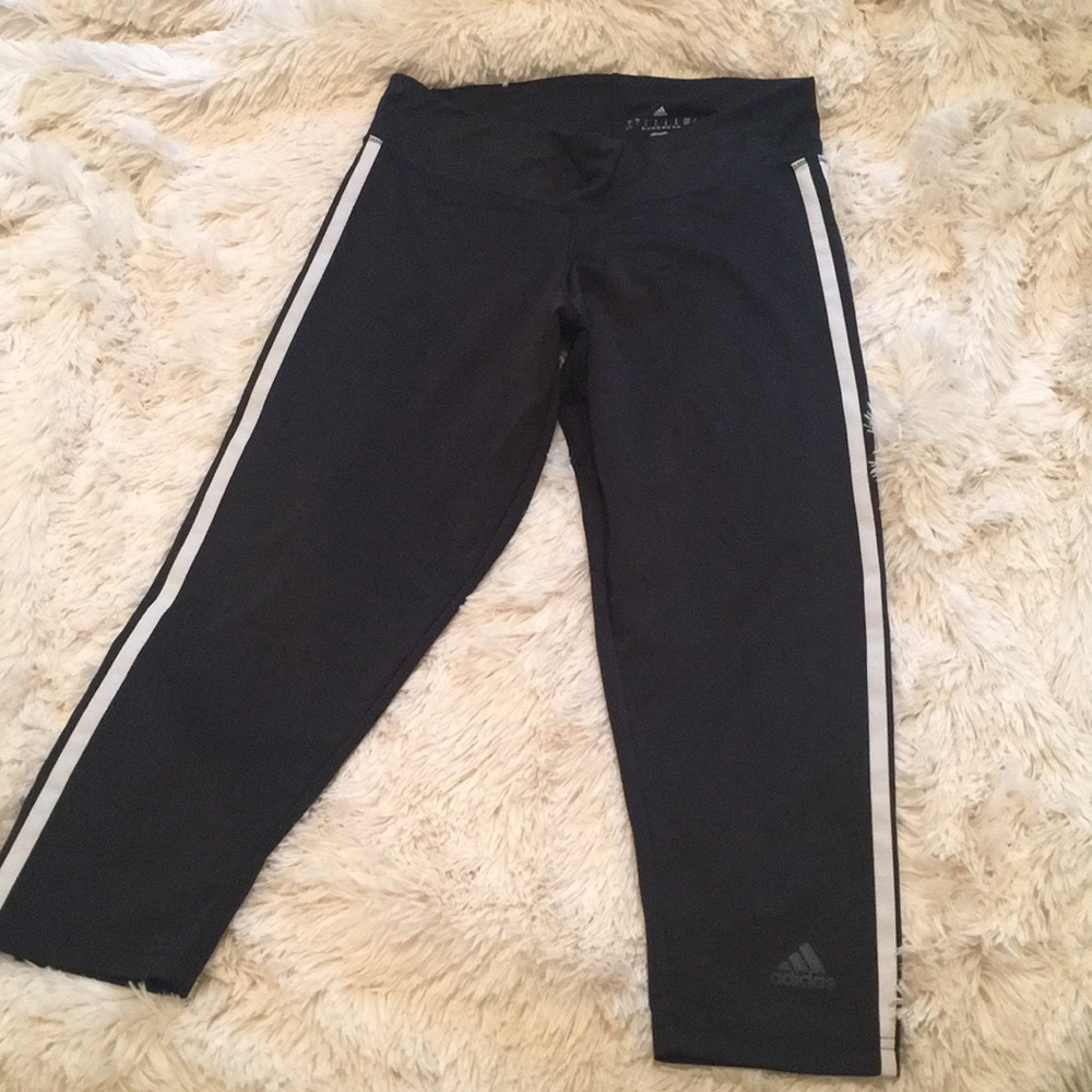 ADIDIAS CROP LEGGINGS